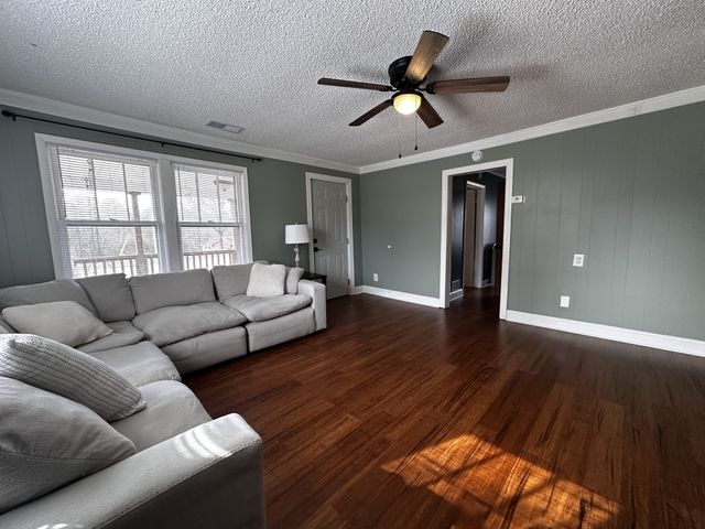 8070 County Road 94, Killen, AL 35645