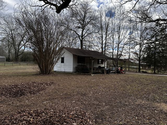 8070 County Road 94, Killen, AL 35645
