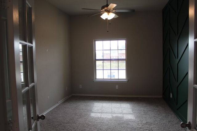 4701 Avion Drive, Sanger, TX 76266