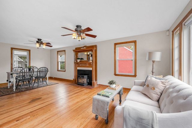 16 Central St, Wakefield, MA 01880