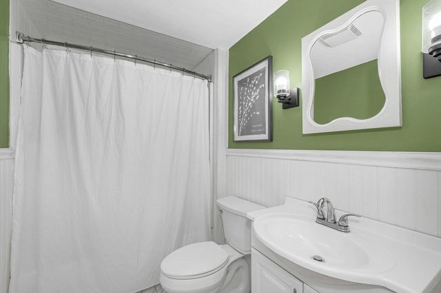 16 Central St, Wakefield, MA 01880