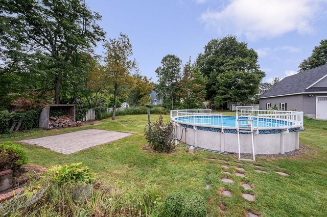 16 Central St, Wakefield, MA 01880