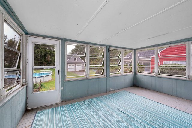 16 Central St, Wakefield, MA 01880