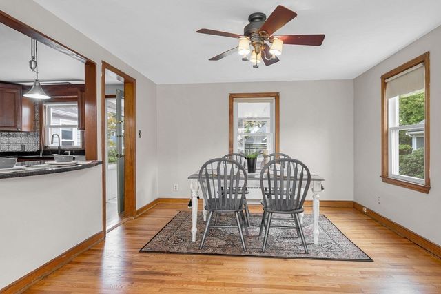 16 Central St, Wakefield, MA 01880