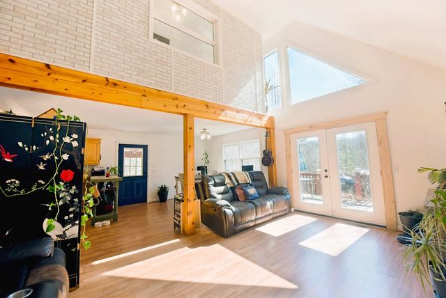 302 Rivercane Road, Brasstown, NC 28902