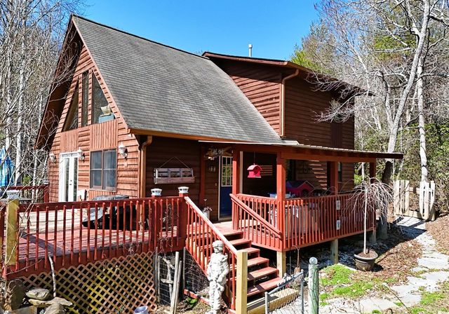 302 Rivercane Road, Brasstown, NC 28902