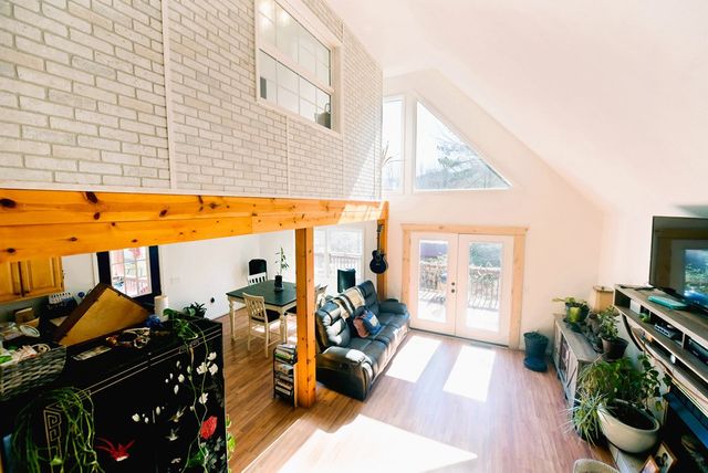 302 Rivercane Road, Brasstown, NC 28902