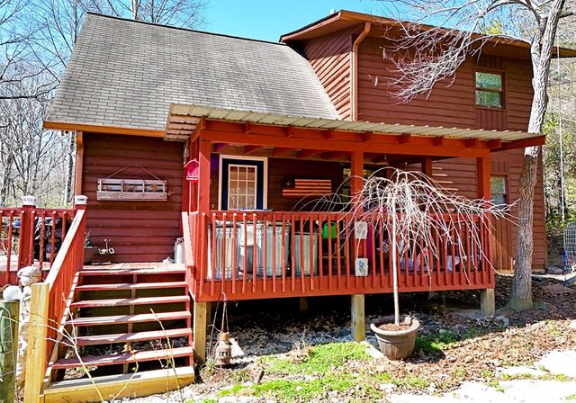 302 Rivercane Road, Brasstown, NC 28902