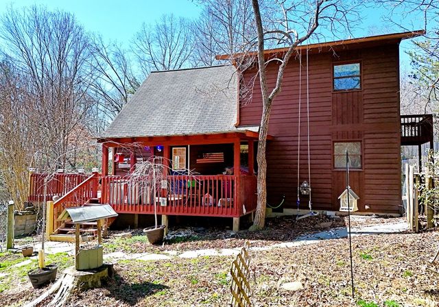 302 Rivercane Road, Brasstown, NC 28902