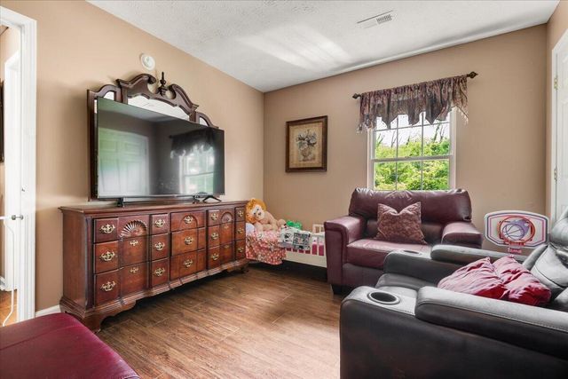341 Burchwood Drive, Berea, KY 40403
