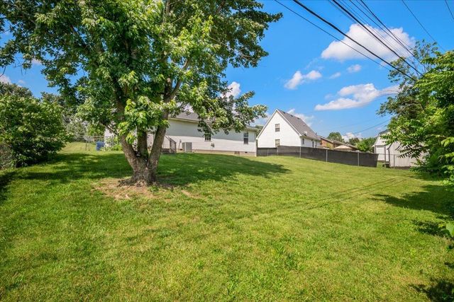 341 Burchwood Drive, Berea, KY 40403