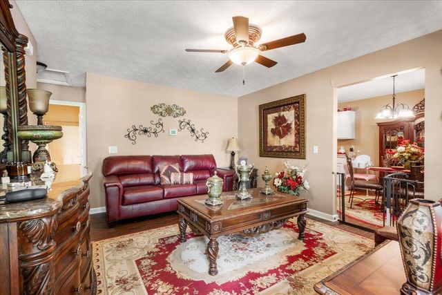 341 Burchwood Drive, Berea, KY 40403