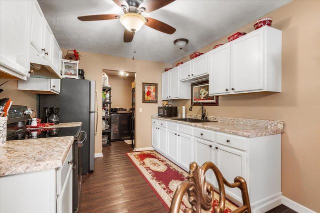 341 Burchwood Drive, Berea, KY 40403