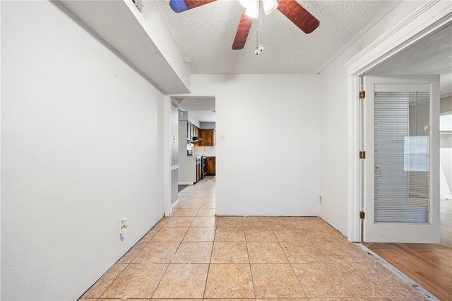 1138 Concho St, Corpus Christi, TX 78407