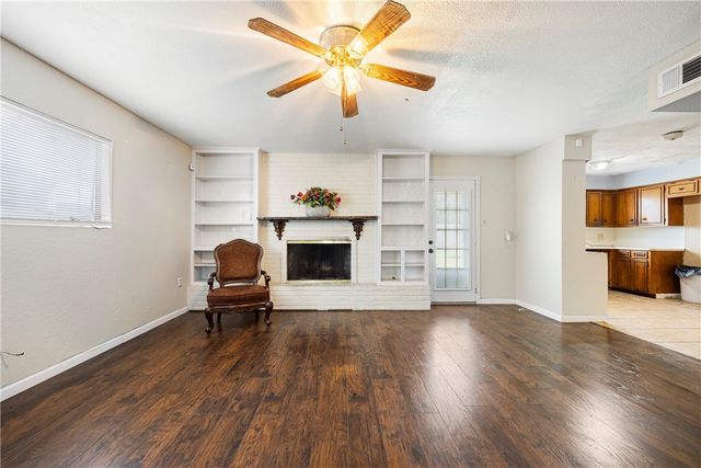 1138 Concho St, Corpus Christi, TX 78407