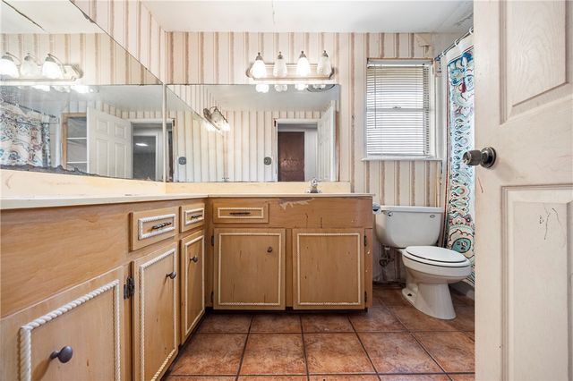 1138 Concho St, Corpus Christi, TX 78407