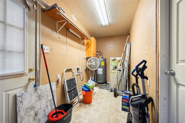 1138 Concho St, Corpus Christi, TX 78407