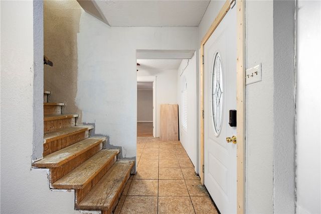 1138 Concho St, Corpus Christi, TX 78407