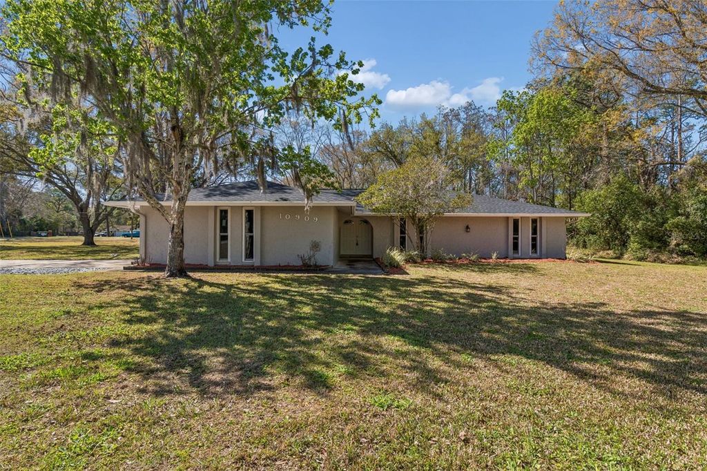 10909 CANDY LANE, New Port Richey, FL 34654