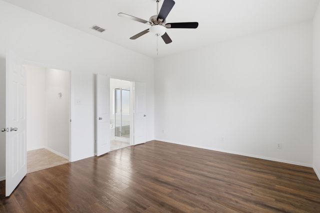 15636 Gatehouse Drive, Fort Worth, TX 76262