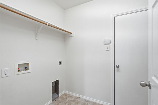 15636 Gatehouse Drive, Fort Worth, TX 76262