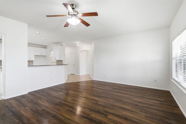 15636 Gatehouse Drive, Fort Worth, TX 76262
