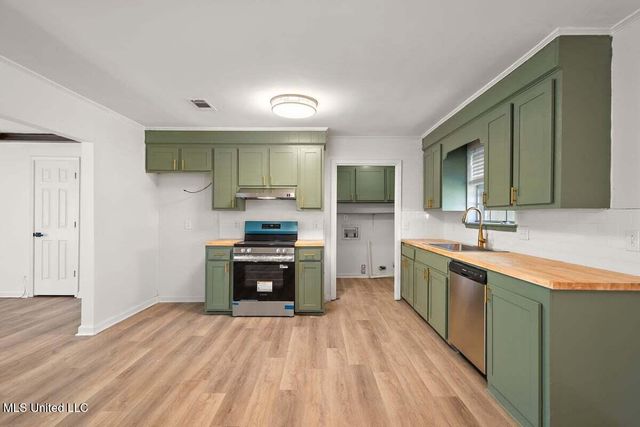 648 Briarcliff Circle, Jackson, MS 39212