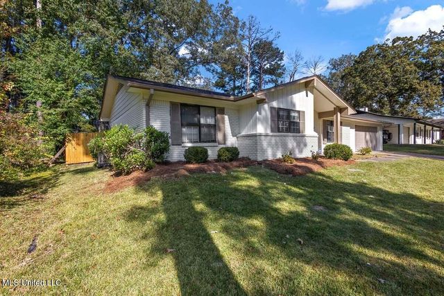 648 Briarcliff Circle, Jackson, MS 39212