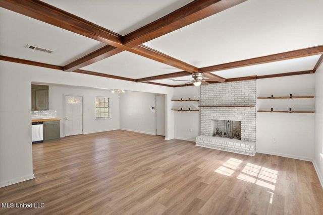 648 Briarcliff Circle, Jackson, MS 39212