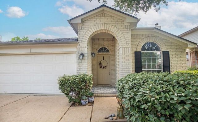 16510 Pademelon Drive, Sugar Land, TX 77498