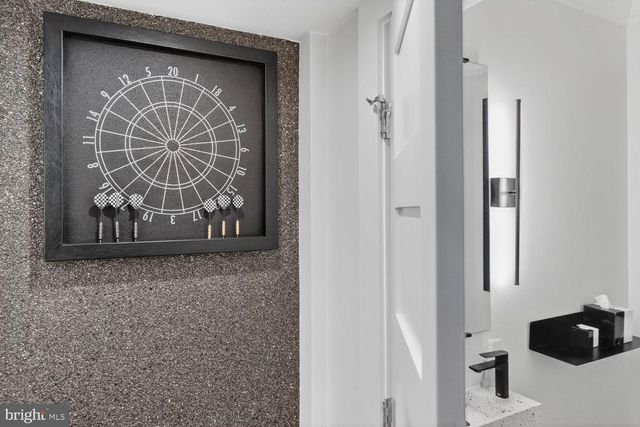 2214 NORTH CAPITOL ST NW, Washington, DC 20002