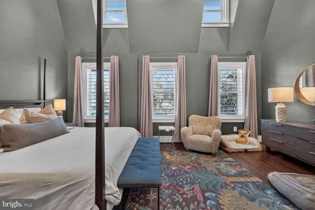 2214 NORTH CAPITOL ST NW, Washington, DC 20002