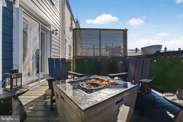 2214 NORTH CAPITOL ST NW, Washington, DC 20002