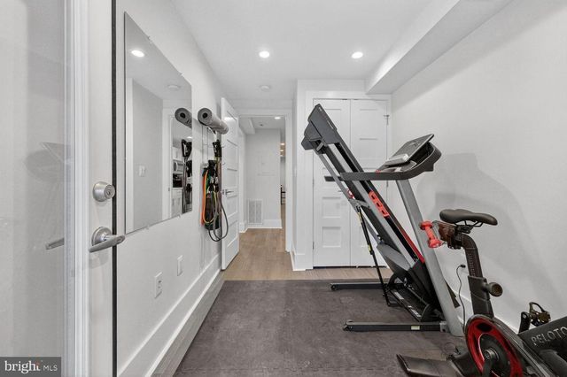 2214 NORTH CAPITOL ST NW, Washington, DC 20002