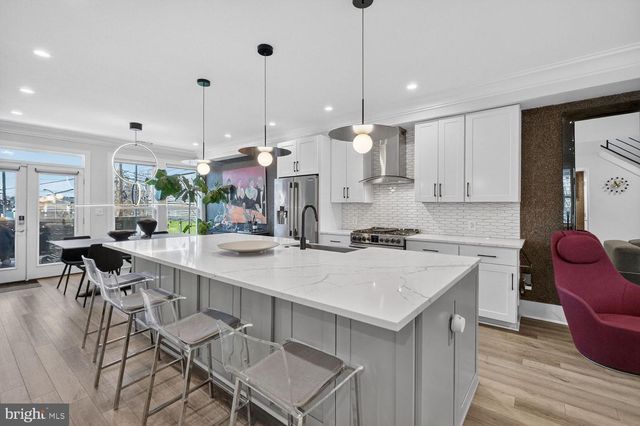 2214 NORTH CAPITOL ST NW, Washington, DC 20002