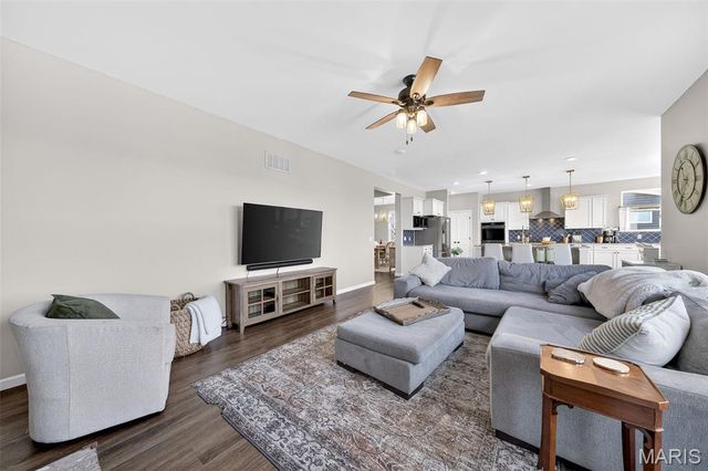 846 Upland Loop, O'fallon, MO 63368