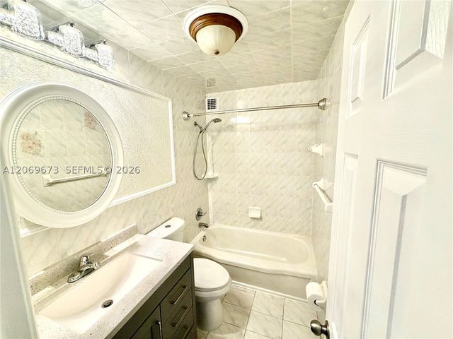 3922 NE 166th St S306, North Miami Beach, FL 33160