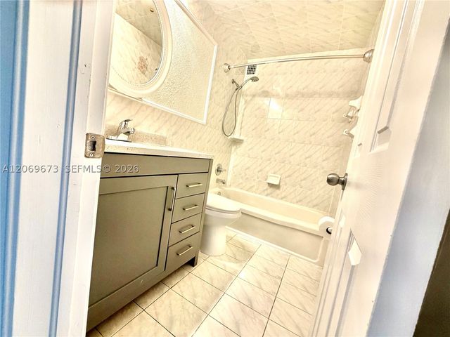 3922 NE 166th St S306, North Miami Beach, FL 33160