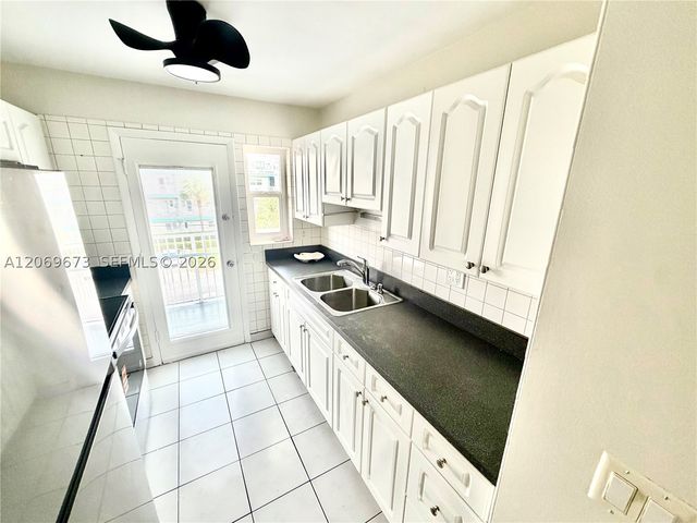 3922 NE 166th St S306, North Miami Beach, FL 33160