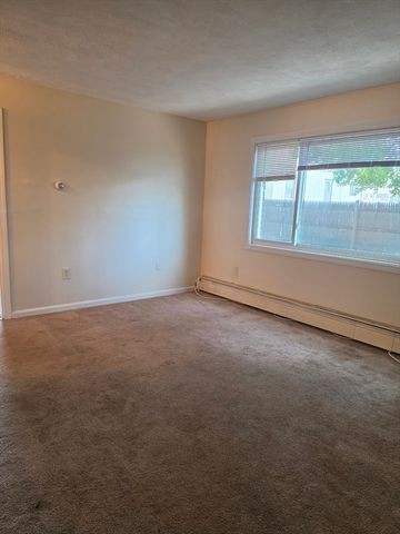 70 Mudge 8, Lynn, MA 01902