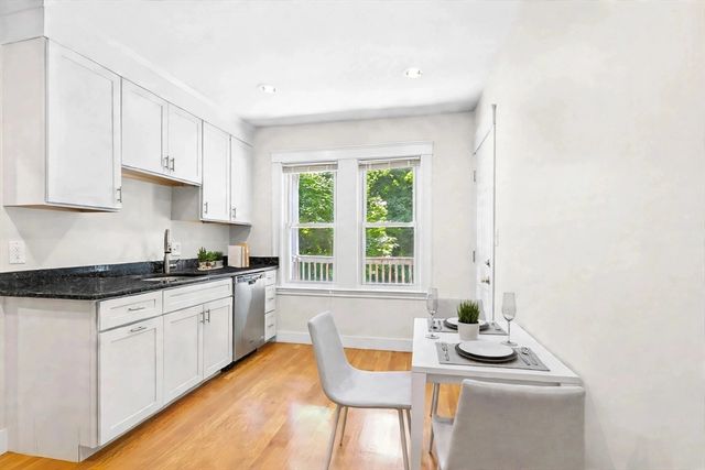 9 Bailey St 3, Boston, MA 02124