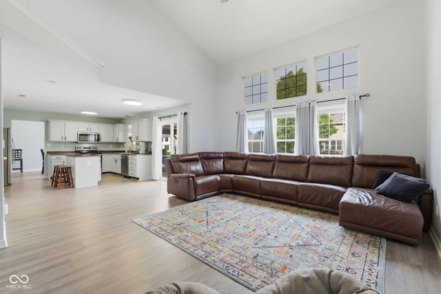 1662 Sagemeadow Drive, Brownsburg, IN 46112