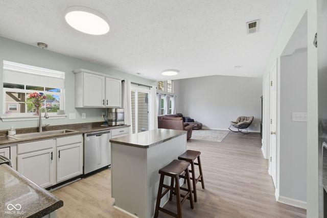 1662 Sagemeadow Drive, Brownsburg, IN 46112
