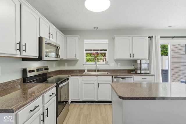 1662 Sagemeadow Drive, Brownsburg, IN 46112