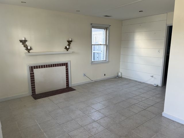 94 Thompson Ln, Nashville, TN 37211