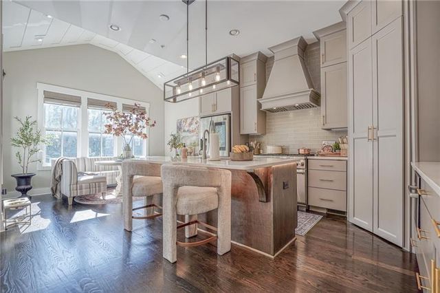984 Memorial Walk SE, Atlanta, GA 30316