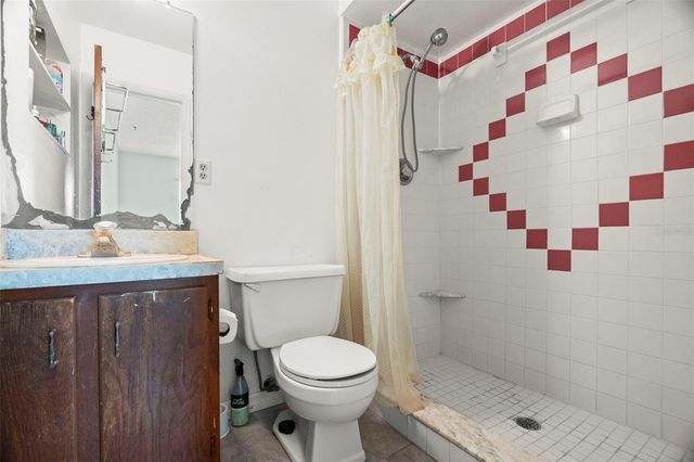 2147 CORAL WAY, Largo, FL 33771