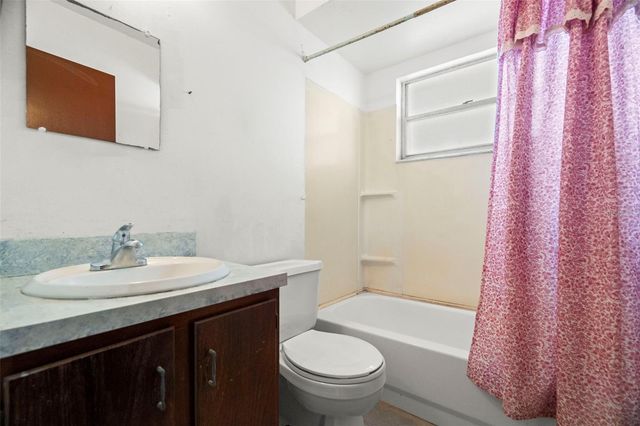 2147 CORAL WAY, Largo, FL 33771