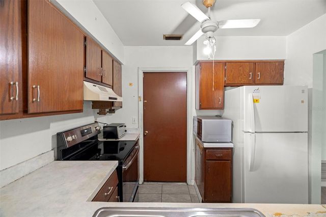 2147 CORAL WAY, Largo, FL 33771