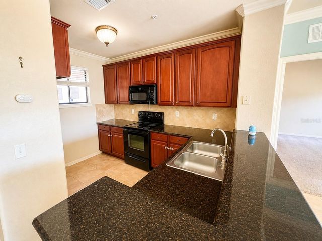 907 CHARO PARKWAY 915, Davenport, FL 33897